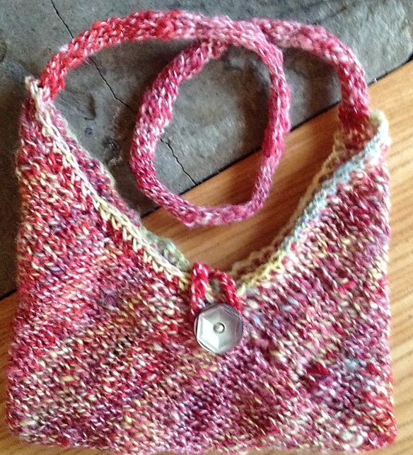 My Borlotti Bean Bag with an antique shell button and an I-cord strap will be a great way to take summer's color inspiration from the garden on into the cold Lombard winter!